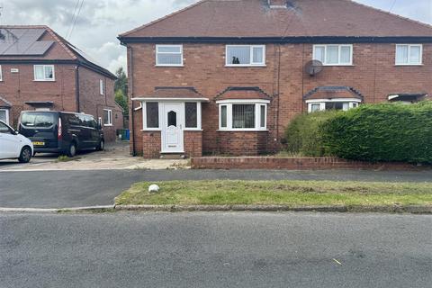 3 bed semi-detached house for rent in Russet Grove, Scarborough