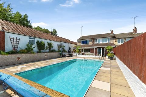 5 bedroom semi-detached house for sale, Woodside Road, Kingswood, Bristol