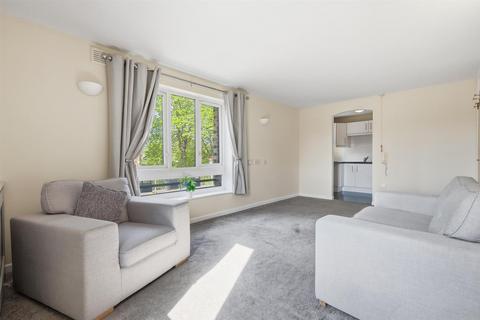 1 bedroom retirement property for sale, Oak Lodge, Wanstead