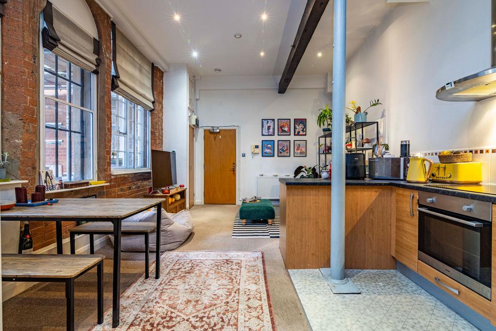 Apartment in Nottingham, The Park - View 3