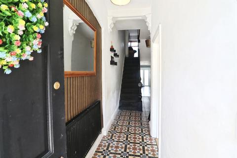 3 bedroom terraced house for sale, Craddock Street, Cardiff