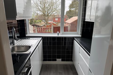 2 bedroom maisonette for sale, Edendale Road, Bexleyheath DA7