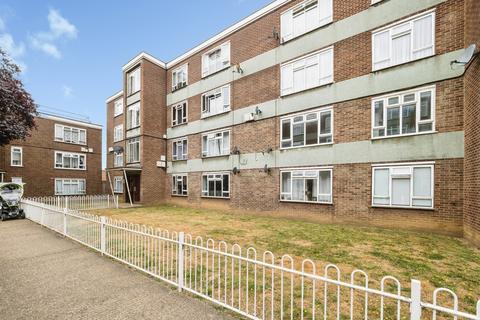 Diban Court, Diban Avenue, Hornchurch, RM12