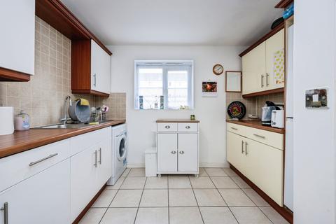 1 bedroom apartment for sale, Crowe Road, Bedford