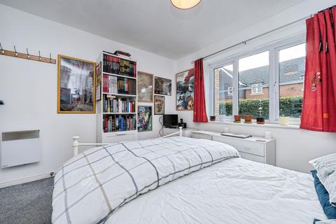1 bedroom apartment for sale, Crowe Road, Bedford