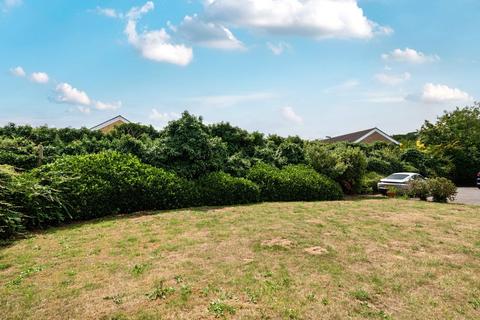 2 bedroom flat for sale, Riverview Gardens, Cobham, KT11