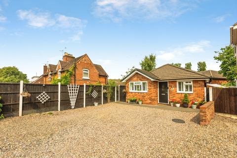 2 bedroom bungalow for sale, Spetchley Road, Worcester, Worcestershire, WR5