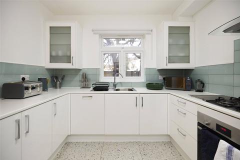 5 bedroom detached house to rent, Ravenswood Court, Kingston Hill, Kingston Upon Thames11, KT2
