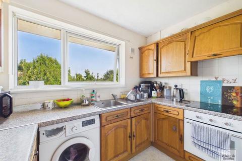 2 bedroom flat for sale, Cranford Gardens, Bognor Regis, West Sussex, PO21 2EL