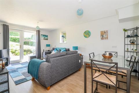 1 bedroom flat for sale, North Parade, Horsham