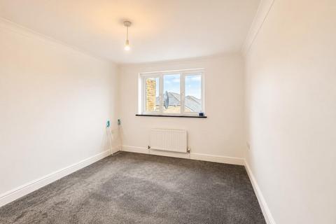 1 bedroom flat for sale, Leasehold for Sale in White Hart Court, Waltham Cross in EN8 Area
