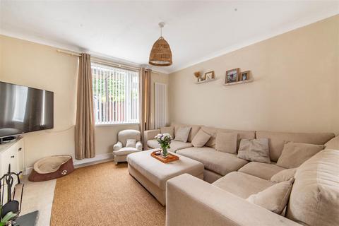 3 bedroom semi-detached house for sale, Alnwick Terrace, Wideopen, Newcastle Upon Tyne, NE13