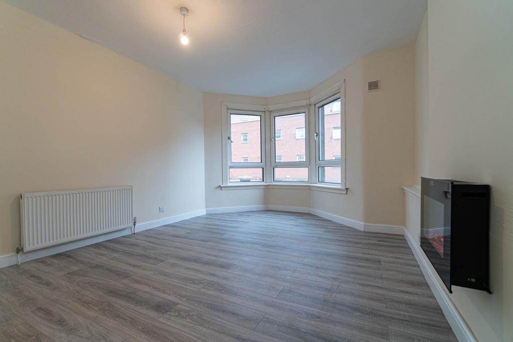 Apartment in Glasgow, Waverley Park, Pollokshaws - View 2