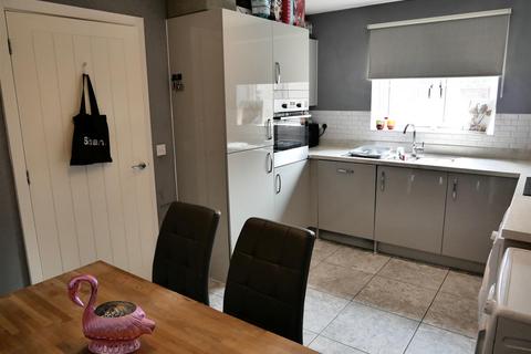 3 bedroom semi-detached house for sale, Clover Grove, Calne
