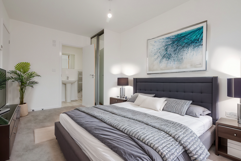 2 bedroom house to rent, at The Fairways, 226 Caddie Road M38