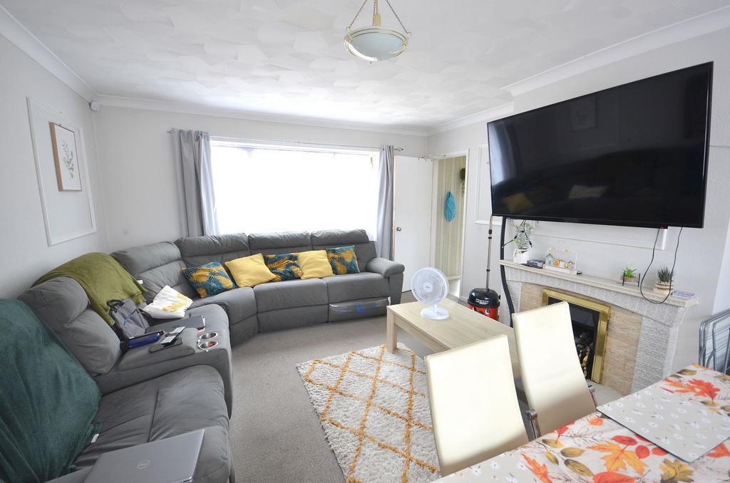 House in Throop, Queens Park, Bournemouth - View 2