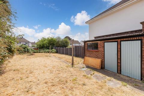 2 bedroom semi-detached house for sale, Barnfield, Cippenham