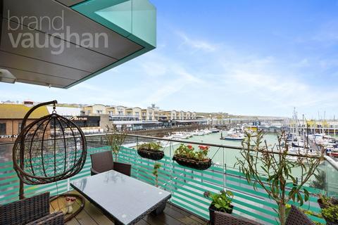 3 bedroom flat to rent, The Boardwalk, Brighton BN2