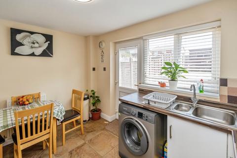 2 bedroom terraced house for sale, Cheyney Close, Wolverhampton, West Midlands, WV6