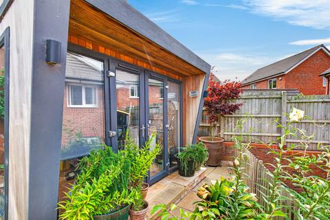 4 bedroom detached house for sale, Page Road, Market Harborough LE16