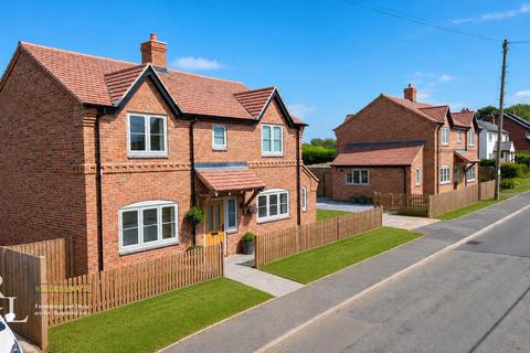 3 bedroom detached house for sale, Main Street, Snarestone, Swadlincote