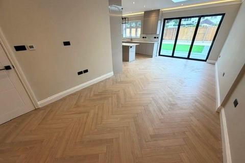 undefined, Beech Walk, Mill Hill, NW7