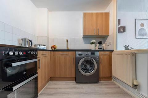 1 bedroom apartment for sale, Gresse Street, London W1T