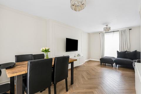 3 bedroom terraced house for sale, Howlands, Welwyn Garden City, Hertfordshire, AL7