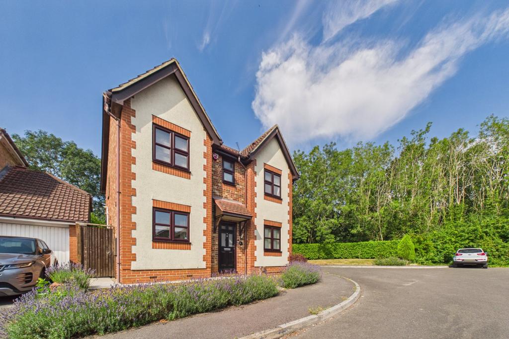 Moorhen Drive, Lower Earley, Reading, Berkshire, RG6, Reading