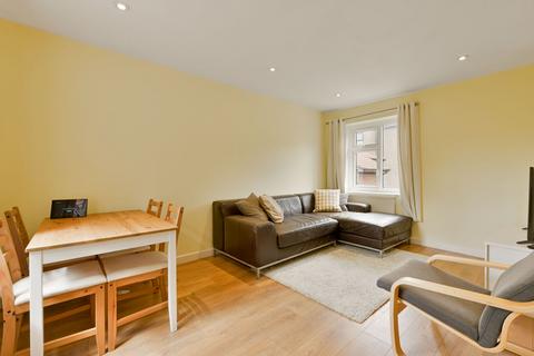 1 bedroom maisonette for sale, Cotts Close, Hanwell, London, W7