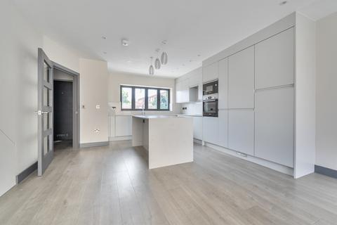 4 bedroom terraced house for sale, Lincoln Road, Enfield