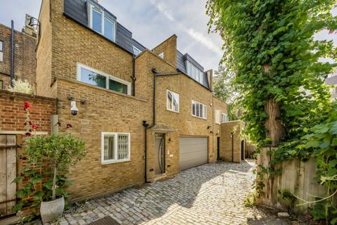 Cobham Mews, London NW1