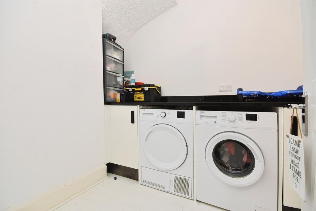 Utility room, utility