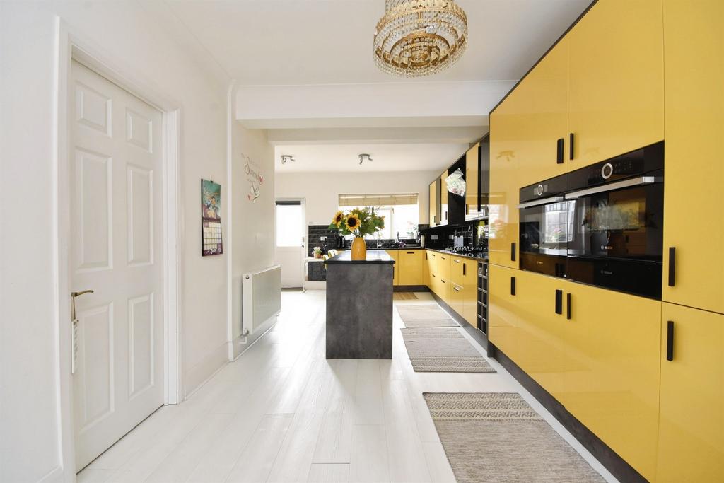Kitchen, open plan living