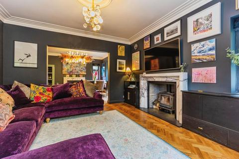 4 bedroom detached house for sale, Macclesfield Road, Macclesfield SK10