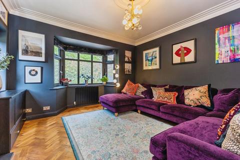 4 bedroom detached house for sale, Macclesfield Road, Macclesfield SK10