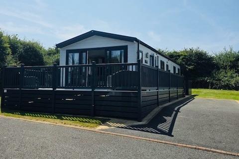 2 bedroom holiday lodge for sale, Halt Road, Goonhavern TR4