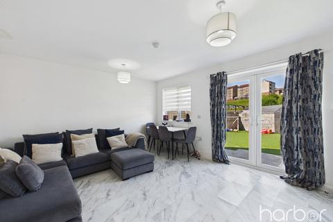undefined, Broomfield Gate, Barlornock, Glasgow, City of Glasgow, G21 3HF