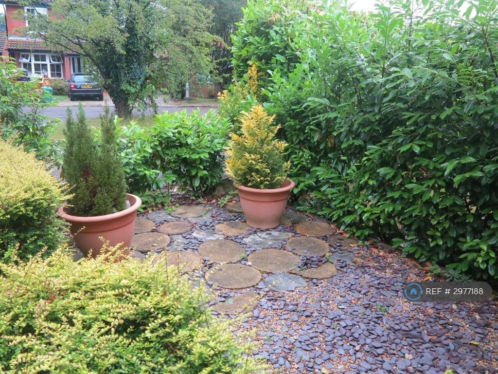 Bottisham Close, Lower Earley, Reading, RG6 - View 2