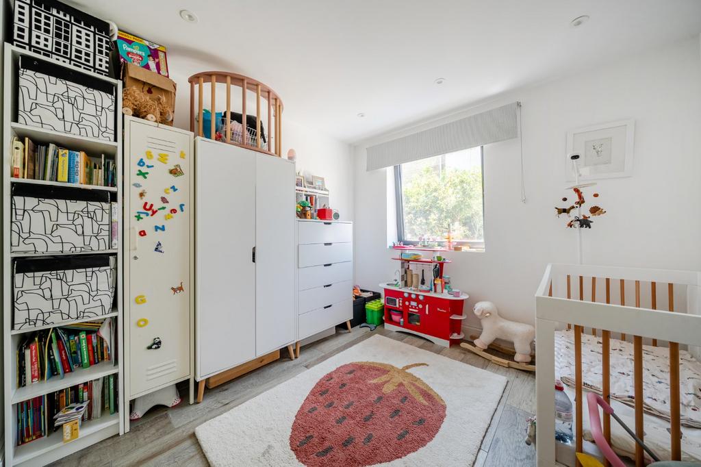 Apartment in London - More