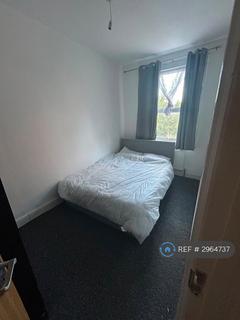 1 bedroom in a flat share to rent, Grange Road, London, E13