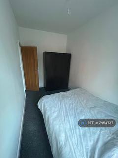 1 bedroom in a flat share to rent, Grange Road, London, E13