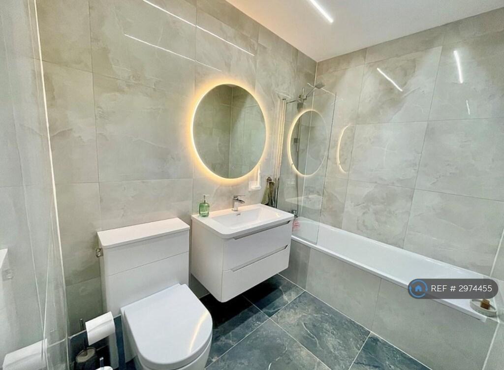 Apartment in Beckenham - View 2