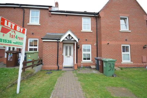 3 bed semi-detached house for rent in Farnborough Close