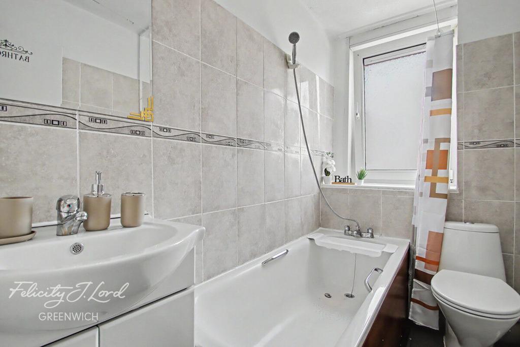 Apartment in London, Evelyn Estate, New Cross - View 4