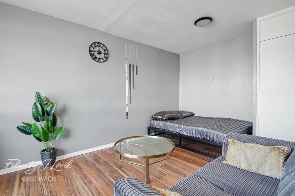Apartment in London, Evelyn Estate, New Cross - View 5