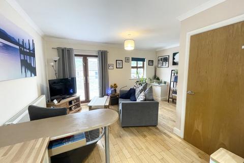 2 bedroom apartment for sale, Bolton Road West, Bury BL0