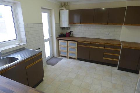 3 bedroom terraced house to rent, Meer Road, Chilwell, Nottingham, NG9 4JL