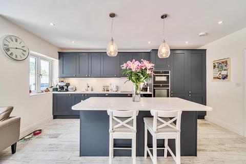 3 bedroom bungalow for sale, St. Edmunds Avenue, Ruislip