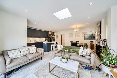 3 bedroom bungalow for sale, St. Edmunds Avenue, Ruislip